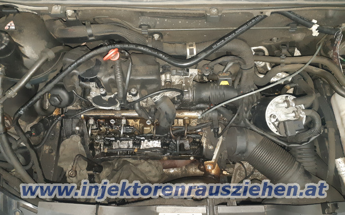 Injektoren ausziehen Mercedes A Klasse W 169 mit
                2.0 CDI Motoren